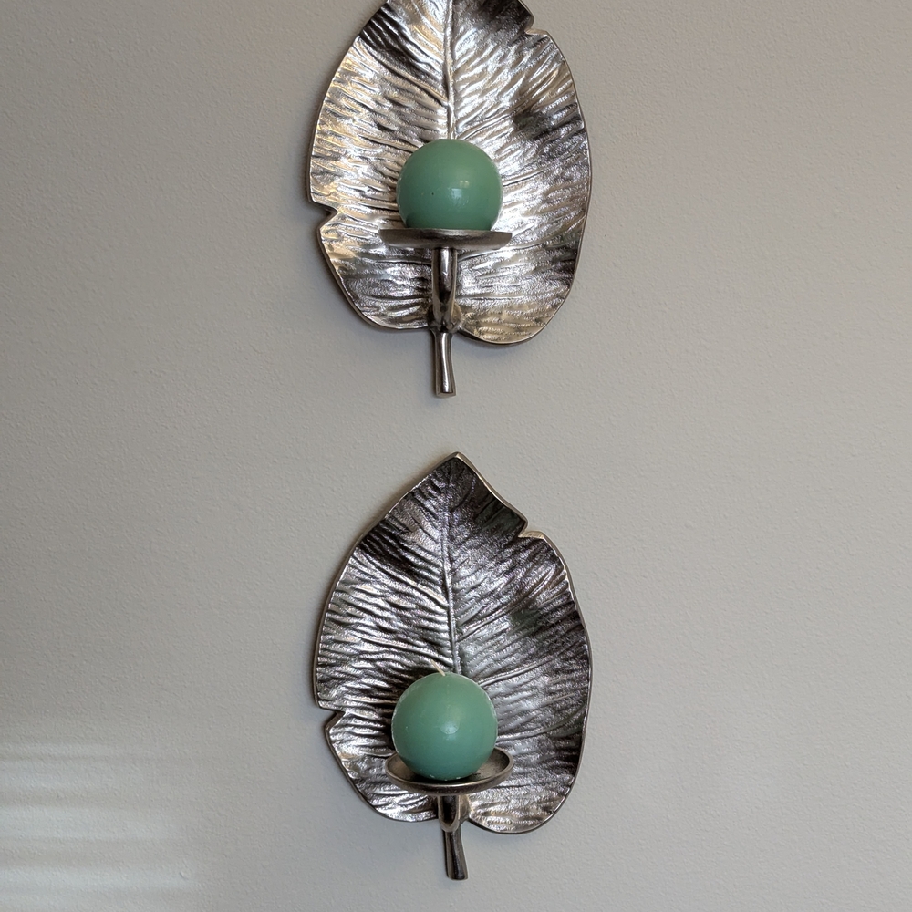 Silver Leaf Wall Sconce Set